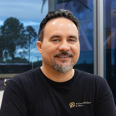 Experienced glass and mirror specialist for residential and commercial projects.