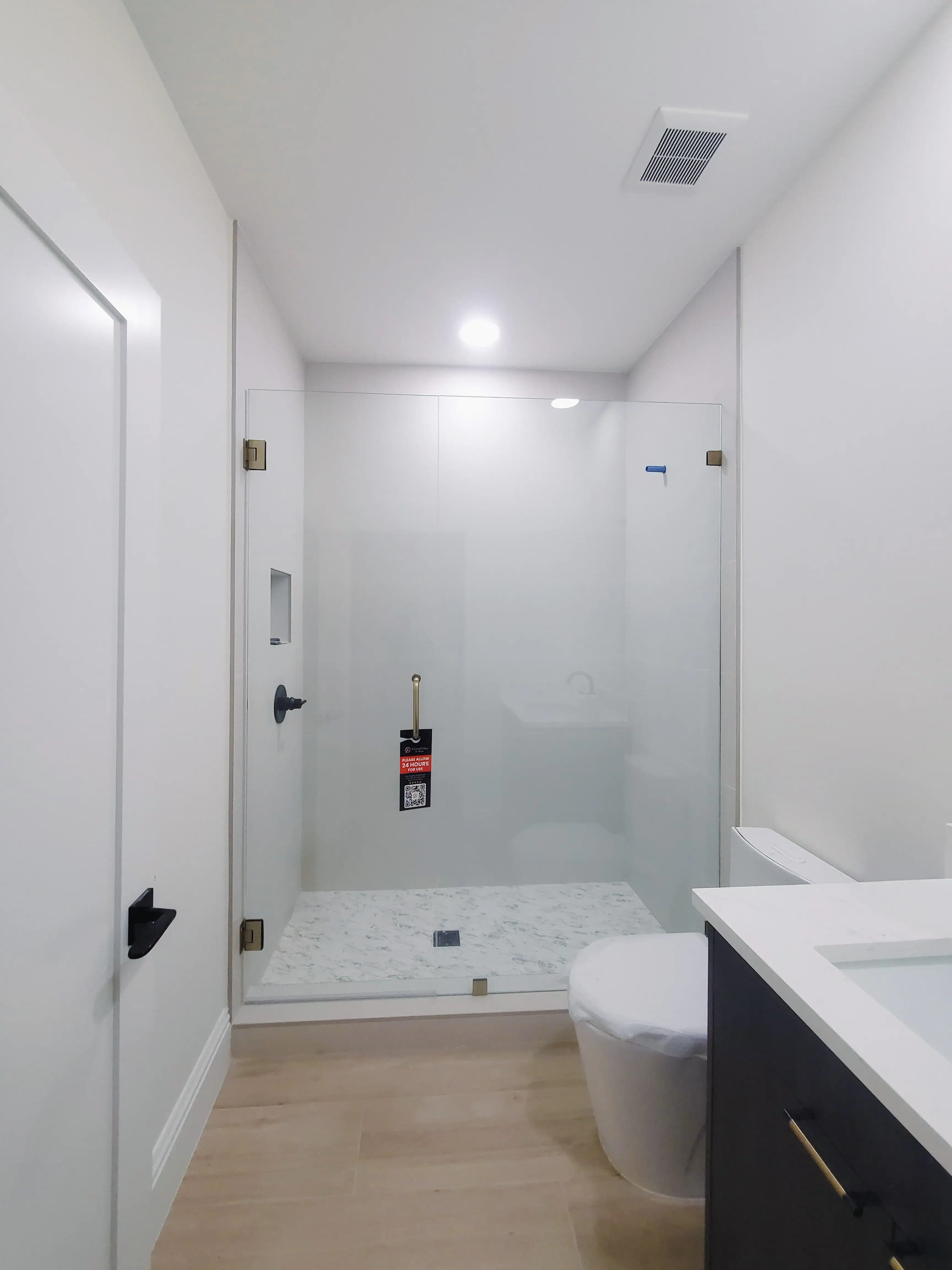 Shower Enclosure | Sandpiper Way Residence
