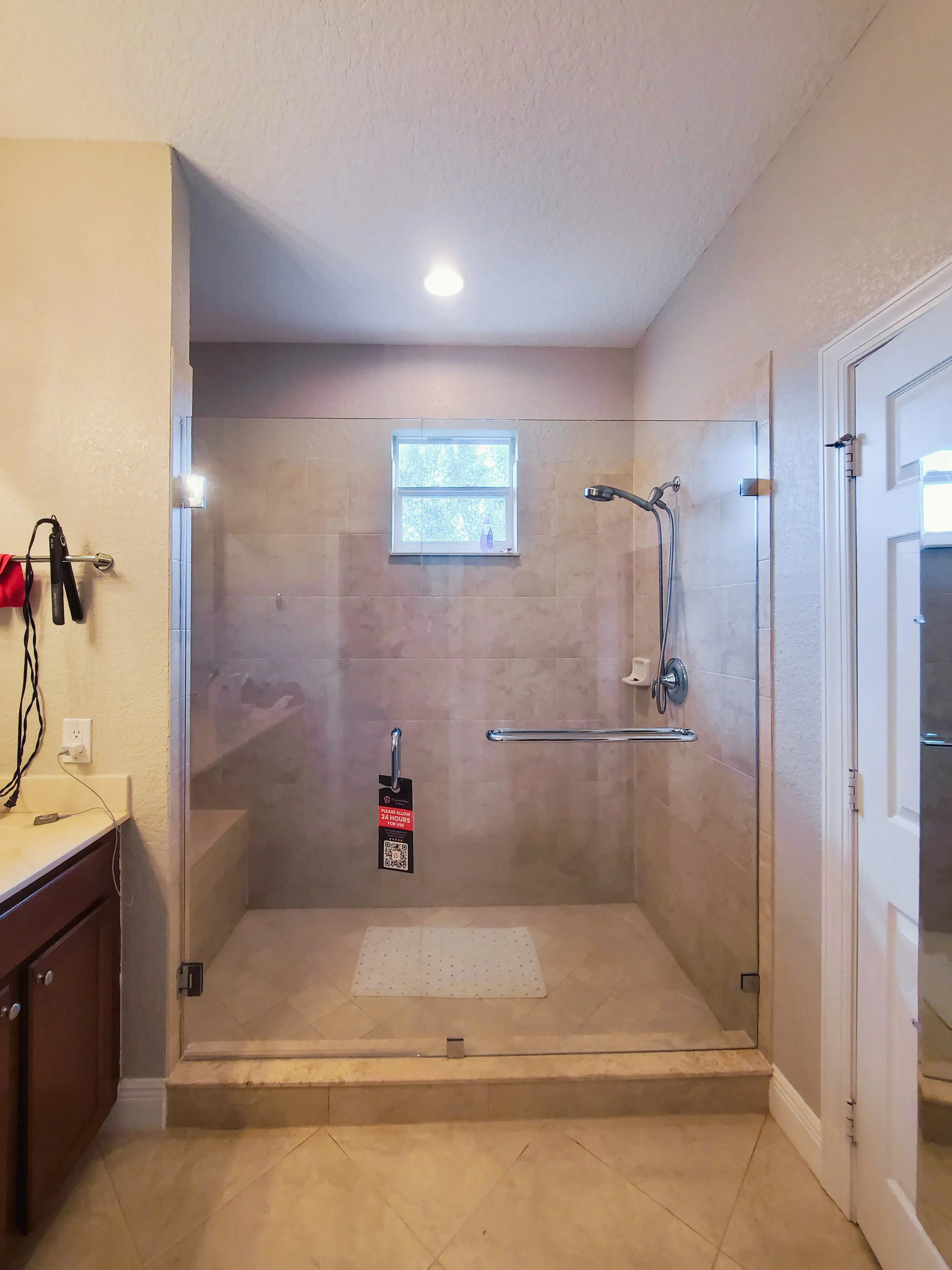 Shower Enclosure | Dulce Court Residence