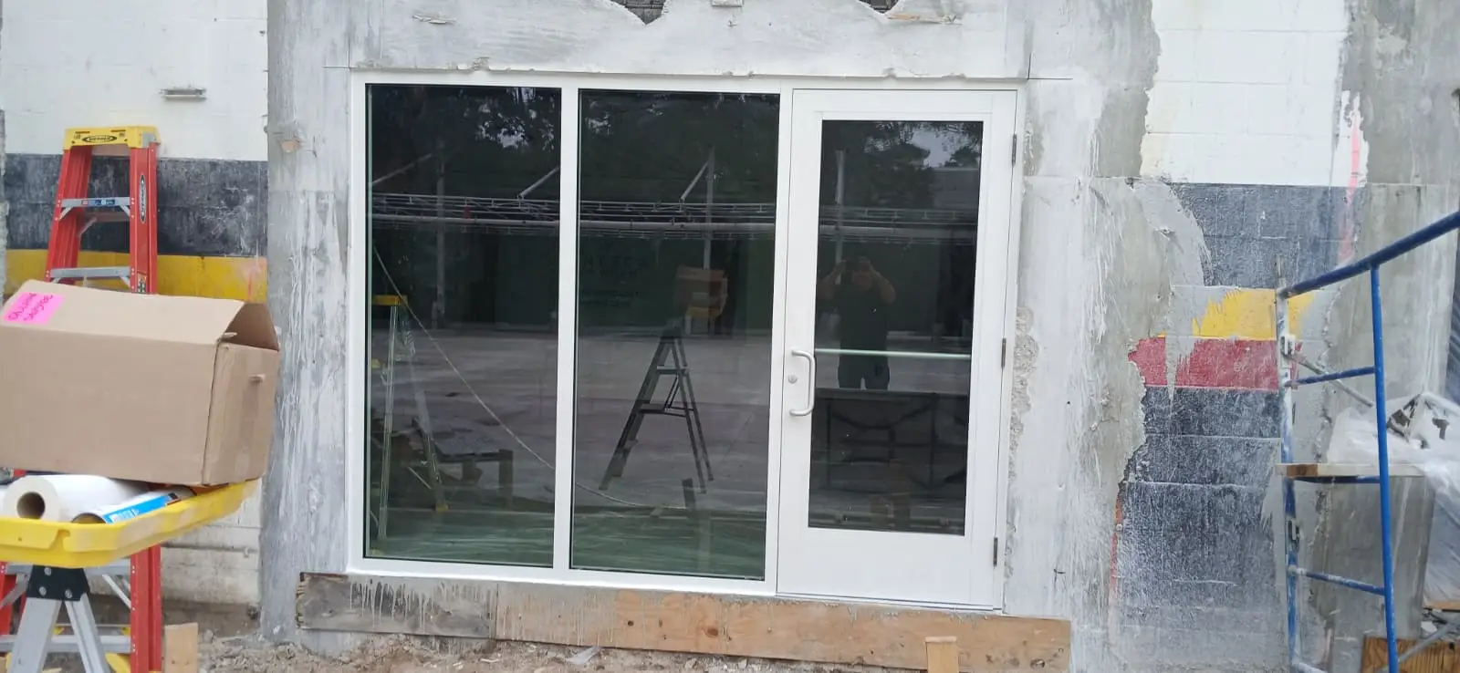 High-quality glass window for commercial and residential use.