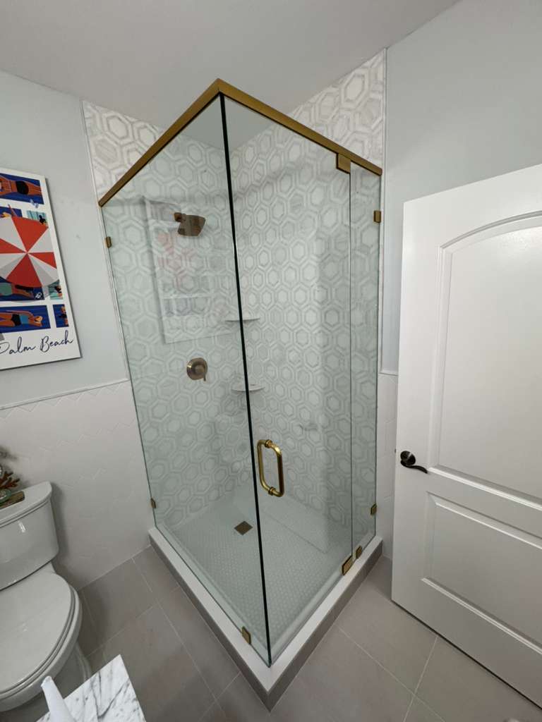 Shower Enclosure | Kensington Way Residence