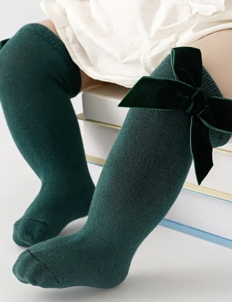 Botas verdes con lazo de terciopelo para bebé niña, cómodas y elegantes, ideales para ocasiones especiales y uso diario.